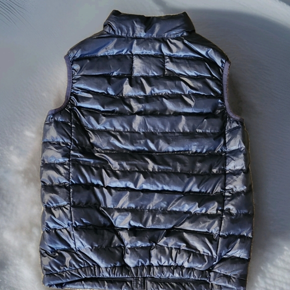 Primary Kids Puffer Vest ā Navy Size 10 - Picture 6 of 7